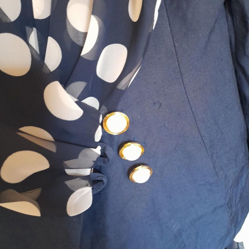 Suit like new, size L-XL