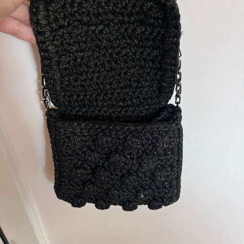 One & Only knitted shoulder bag like new, black