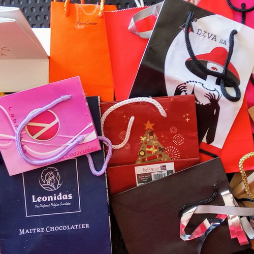 Collection of women's gift bags used, pack of 20 mini and medium size