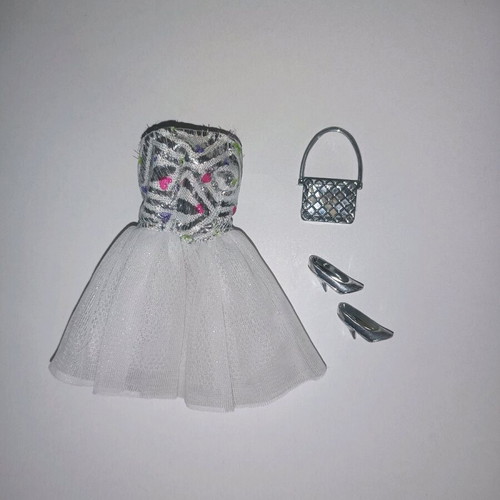 Barbie clothing set used with silver accessories