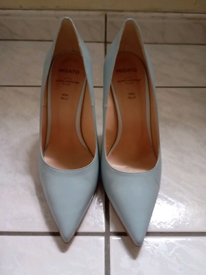 Migato leather blue pumps new, size 39
