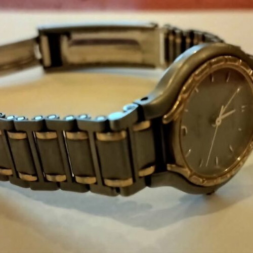 Favre Leuba women's watch titanium and gold like new