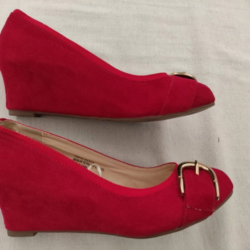 Ladies shoes red with 5cm wedge heel like new, size 38