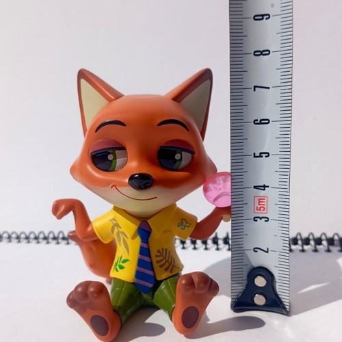 MINISO Disney Zootopia Nick Wilde figure, 7.5 cm