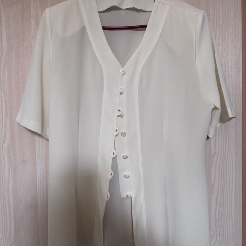Women's blouse used, white, size L with buttons and shoulder pads
