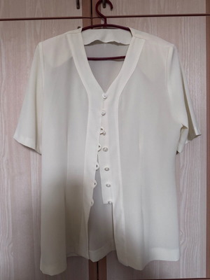 Women's blouse used, white, size L with buttons and shoulder pads