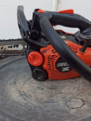 Echo CS 2511 TES Gasoline Chainsaw like new