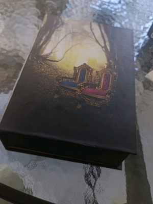 The Thrones of Dragons Collectible Case New with Signature