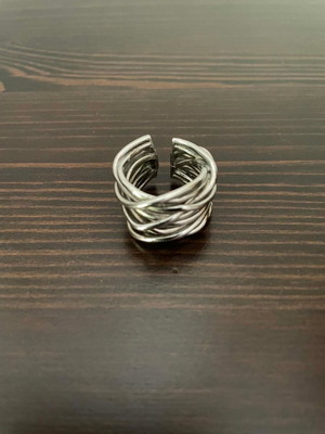 Silver adjustable ring like new, size 4