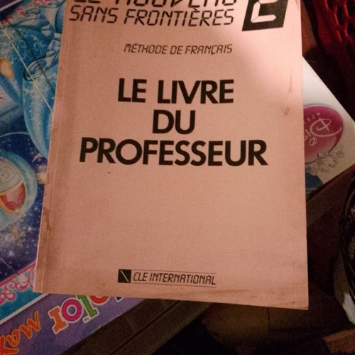 Le Nouveau Sans Frontieres Cle International Le Livre Du Professeur used