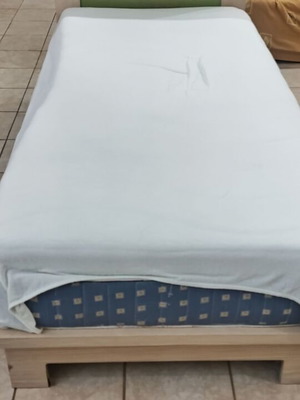Teen bed with mattress