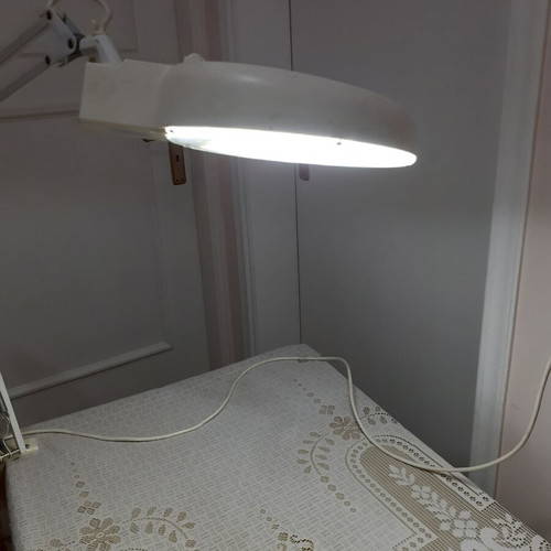 Magnifying Lamp 5" 22W 8066D Model with Articulated Arm and Desk Clamp New
