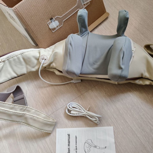 Neck and Shoulder Massager like new with rechargeable battery