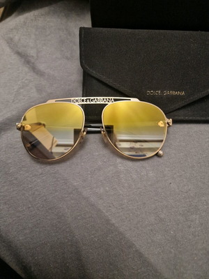 Dolce & Gabbana sunglasses like new, women's, gold
