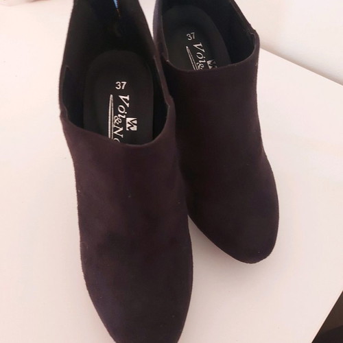 Booties used, size 37, black in excellent condition
