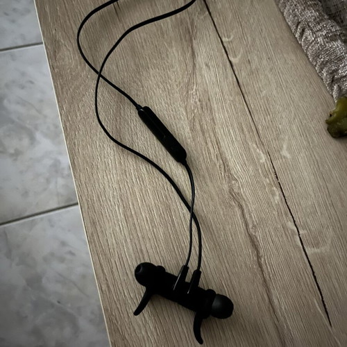 Bluetooth headphones like new