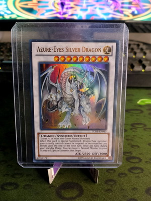 Azure Eyes Silver Dragon SDBE-EN040 new Yu-Gi-Oh! card