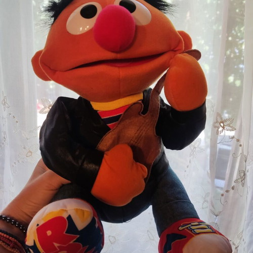 Sesame Street Rock & Roll Ernie plush toy Tyco 1997