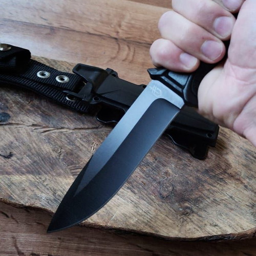Gerber Strongarm Survival Knife with Sheath Black new