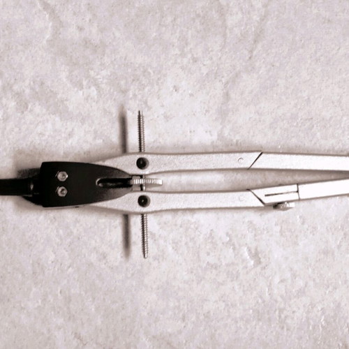 Lorenz Screw Compass like new