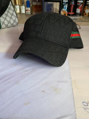 Gucci hat black like new with tags