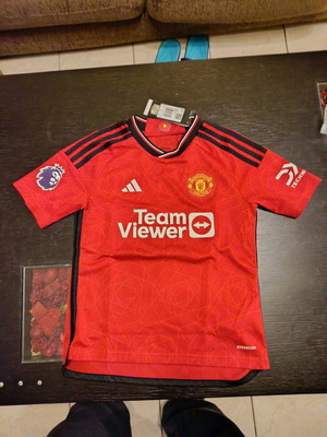 Manchester United Garnatco jersey new, age 11-12