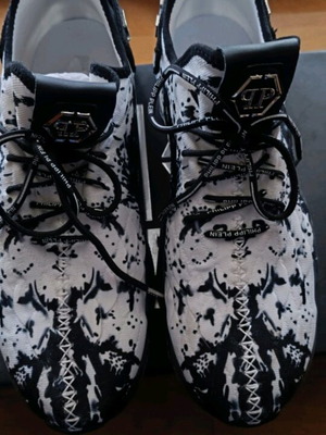 Philip Plein sneakers new, size 44, black and white
