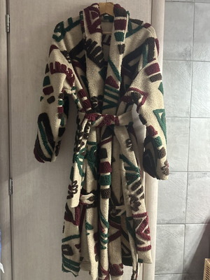 Nidodileda long coat with green and burgundy pattern, size S/M