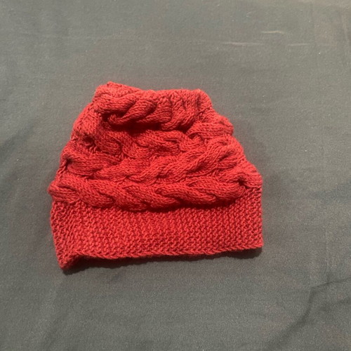 Red knitted beanie like new