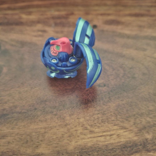 Bakugan Aquos Ravenoid Season 1 classic rare figure like new