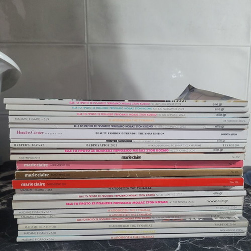 Fashion and decoration magazines pack of 21 like new