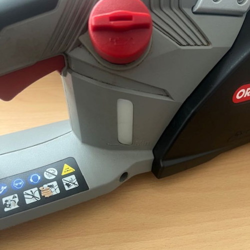 Oregon CS1500 self-sharpening electric chainsaw like new