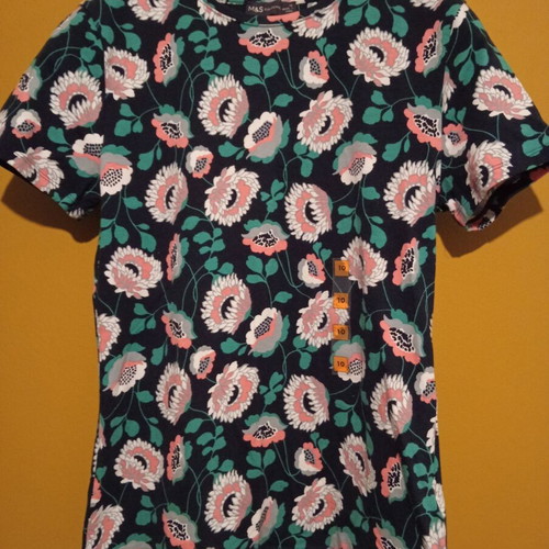 M&S Collection T-shirt new, size M, floral design, elastic