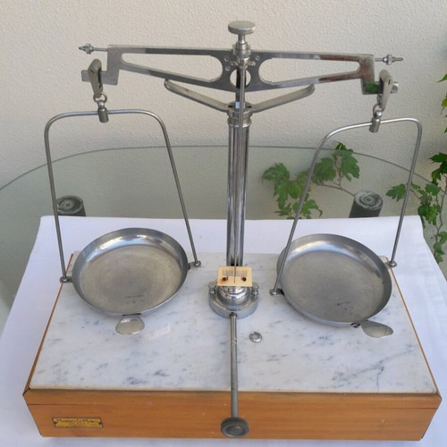 Pharmacy and gold scales like new