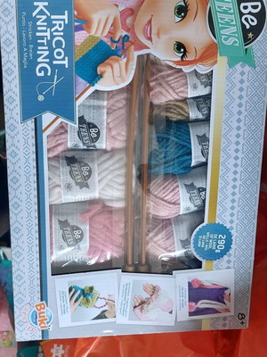 Be Teens Tricot Knitting new in box
