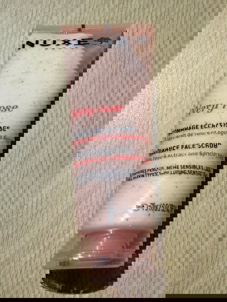 Nuxe Face Scrub