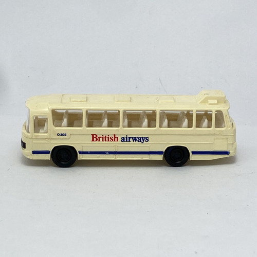 Mercedes-Benz O 302 British Airways Toy Bus 1/87 Scale like new