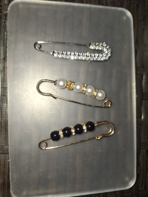 Decorative Safety Pin new, gold and silver colors