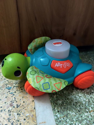 Fisher Price Linkimals Turtle Musical Toy like new
