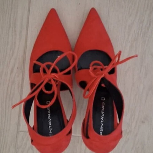 Pentavras red lace-up pumps size 38 like new