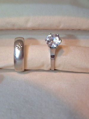 Set of 2 silver rings used