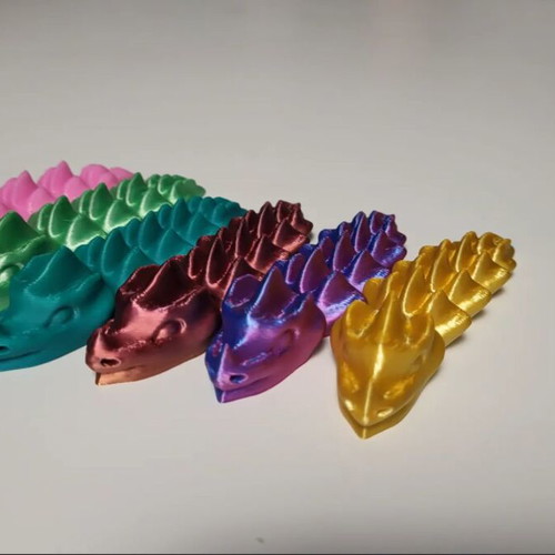 Dragon keychain new with realistic design and metal ring