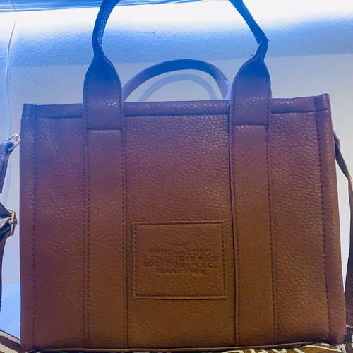 Marc Jacobs women's shoulder bag brown like new