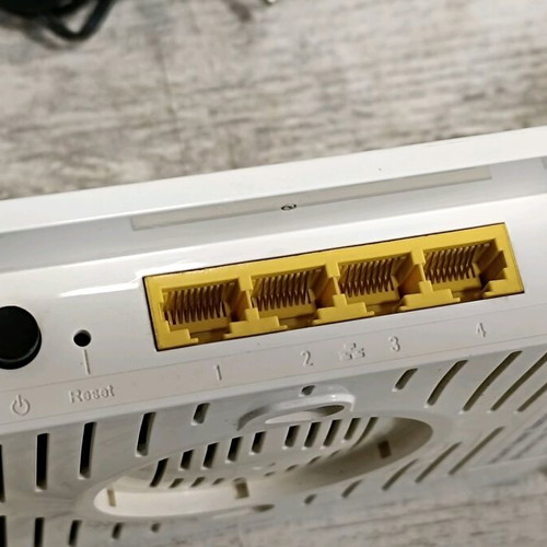 Thomson router like new