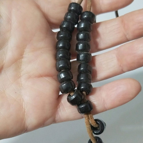 Worry beads like new on thick leather cord vintage