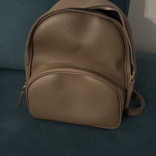 Backpack like new, brown, minimal design