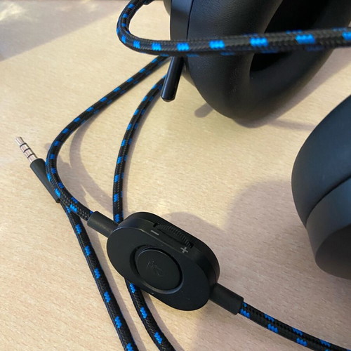 Lenovo Legion H300 Over Ear Gaming Headset like new with 3.5mm connection