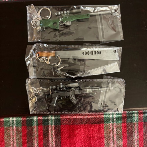 Metal keychain set new