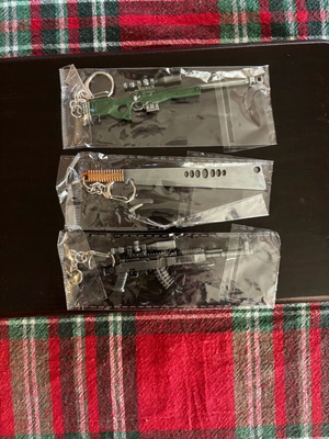 Metal keychain set new