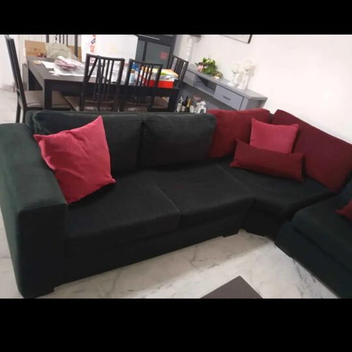 Corner sofa like new, black, 2.7x2.4 m